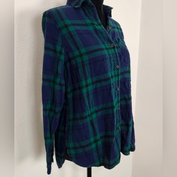 Old Navy Green Plaid Button-Down Shirt - Picture 2 of 12